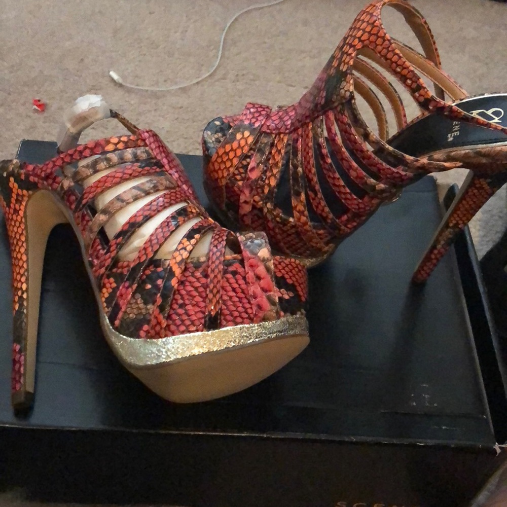 Platform snakeskin Shoes